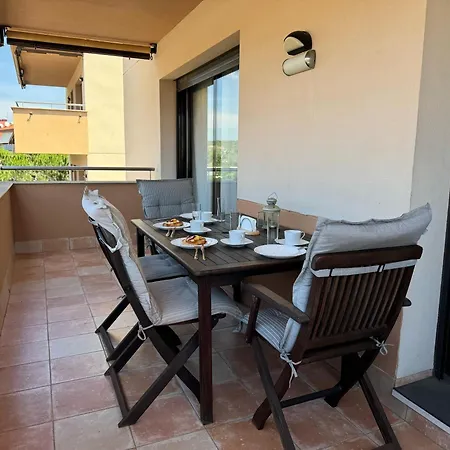 Apartamento Residential Flat *